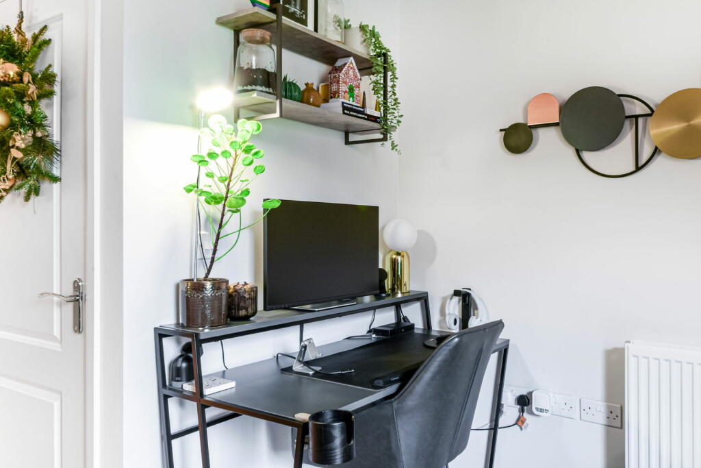 Additional image 11 of Iron Railway Close, Coulsdon, Surrey, CR5 3LF