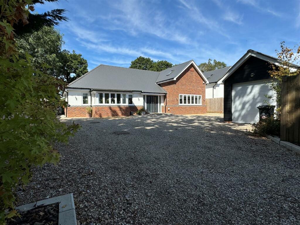 Additional image 35 of Oaklands Stoney Hills, Burnham-On-Crouch