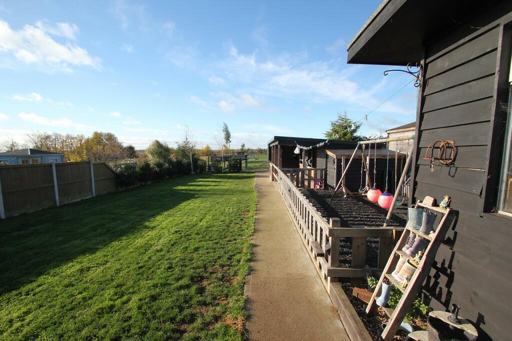 Additional image 20 of Layer Breton Hill, Layer Breton