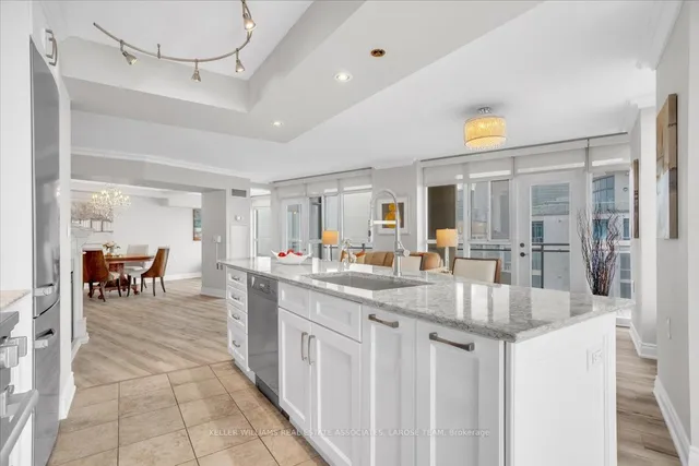 Additional image 19 of 3 Marine Parade Dr Unit 2005