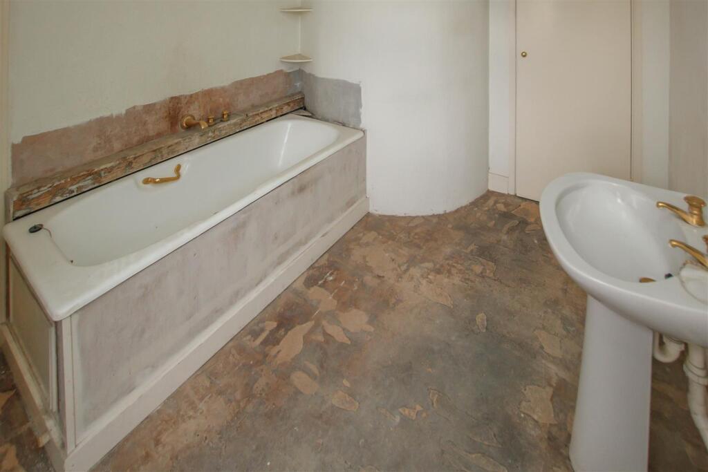 Additional image 11 of Nita Road, Warley, Brentwood