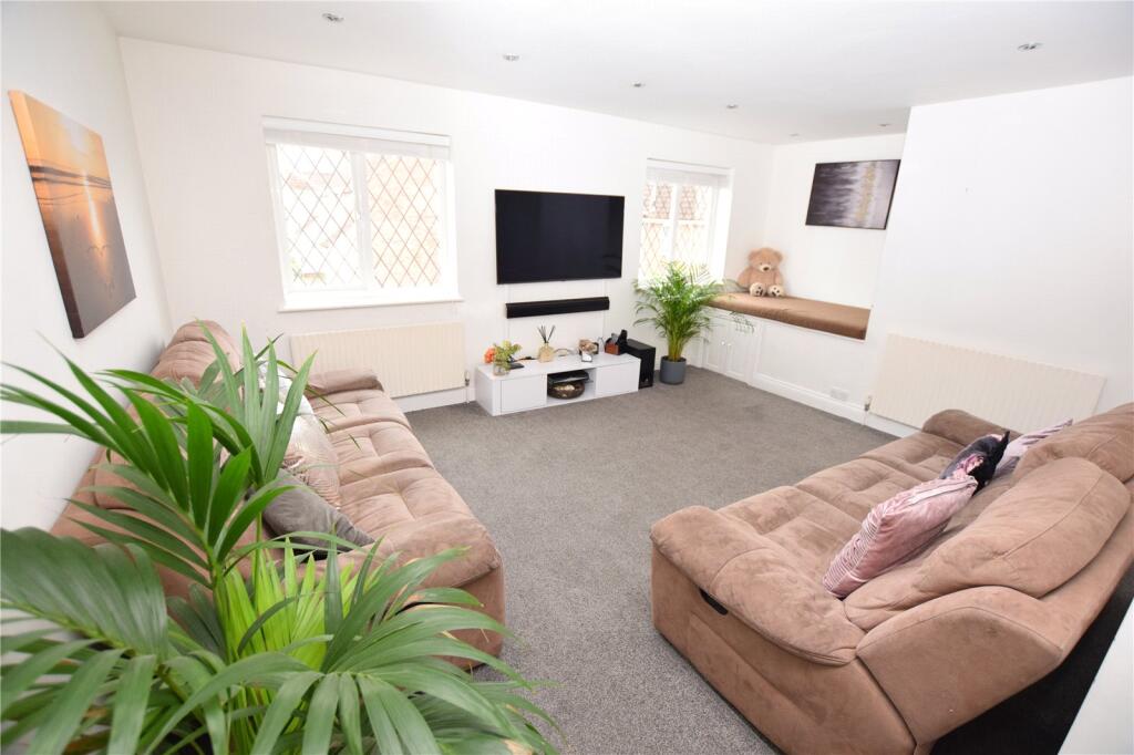 Additional image 7 of Barton Close, South Woodham Ferrers, Chelmsford, Essex, CM3