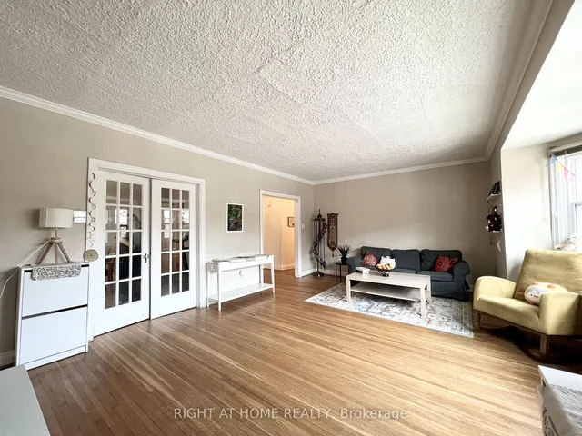 Additional image 16 of 1198 Avenue Rd