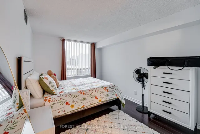 Additional image 11 of 633 Bay St Unit 2308