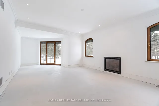 Additional image 12 of 2 Edgeforest Dr