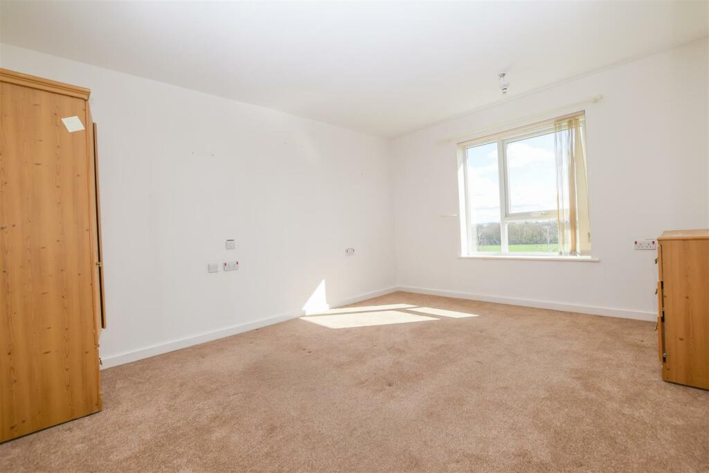 Additional image 8 of New Grosvenor Road, Ellesmere Port