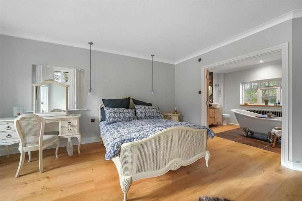 Additional image 12 of Les Bois, High Road, Layer-de-la-Haye, Colchester, CO2