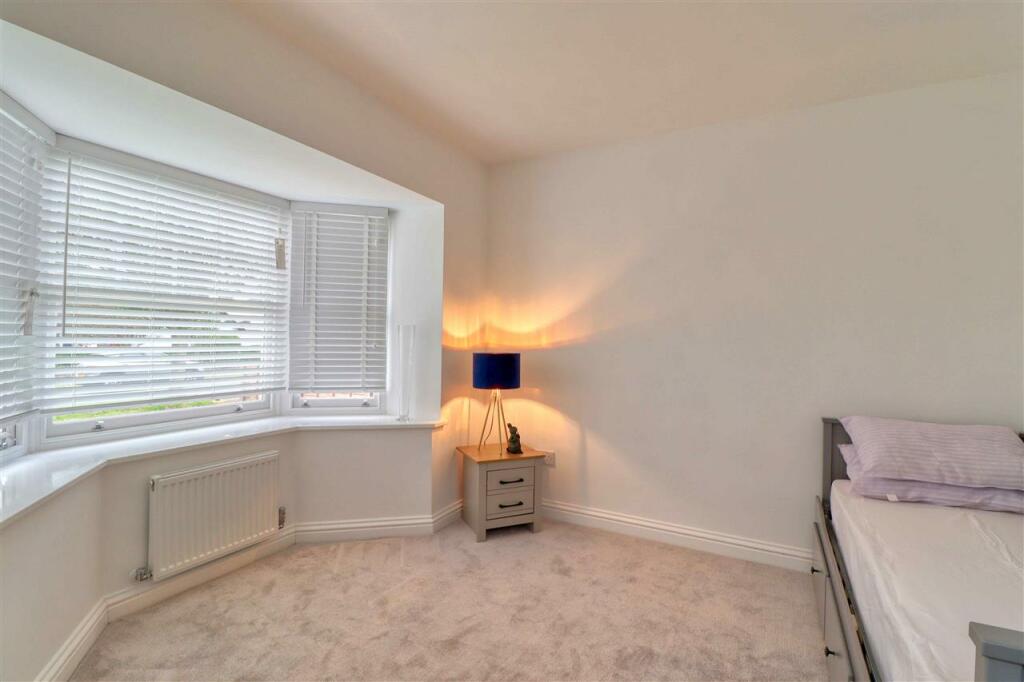 Additional image 7 of Upper Third Avenue, Frinton on Sea