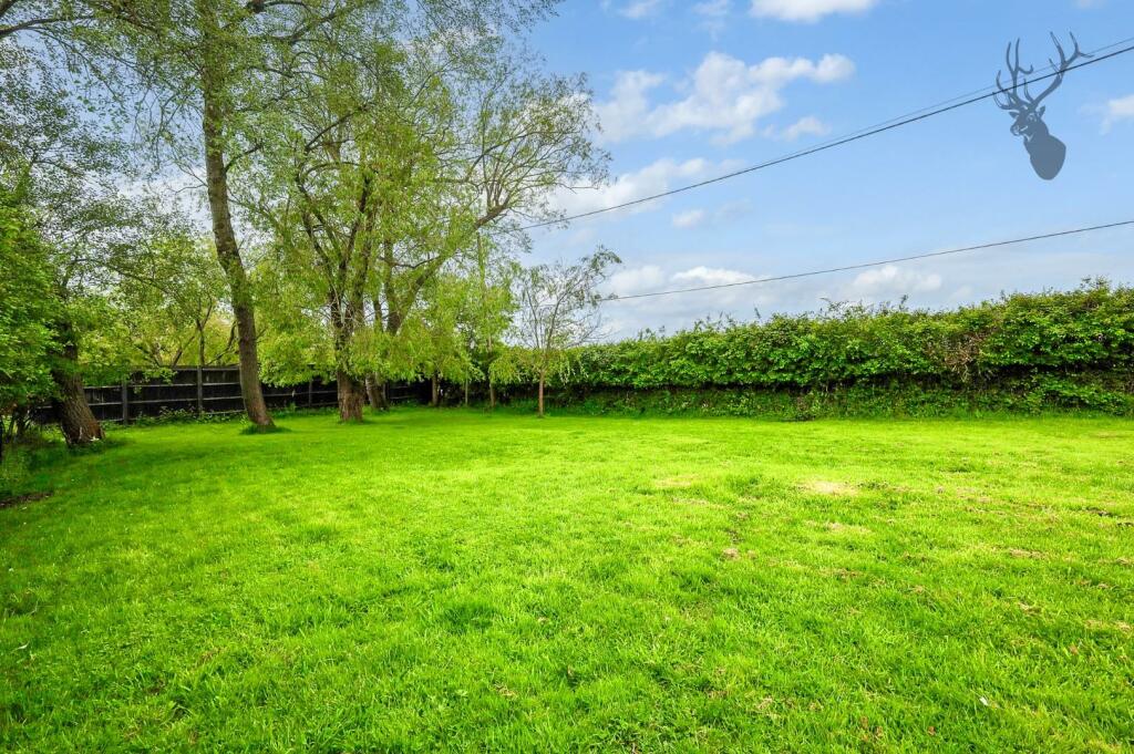 Additional image 23 of Mount End, Theydon Mount, Epping