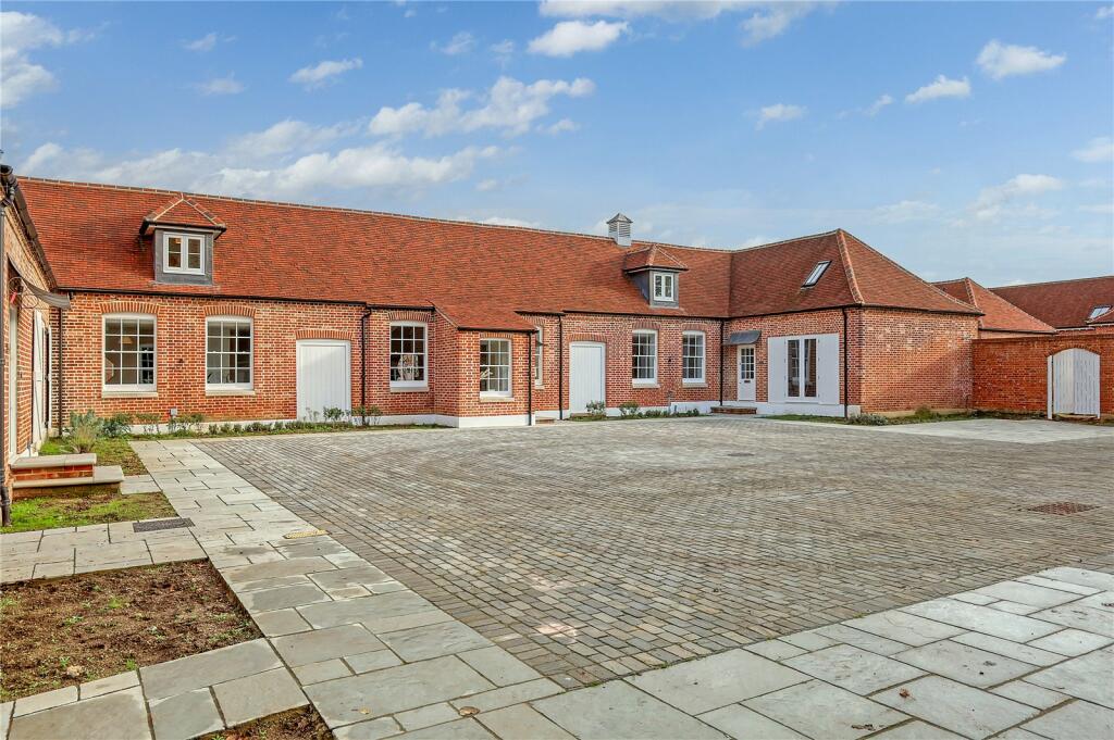 Additional image 8 of Brizes Park, Ongar Road, Kelvedon Hatch, Brentwood, CM14