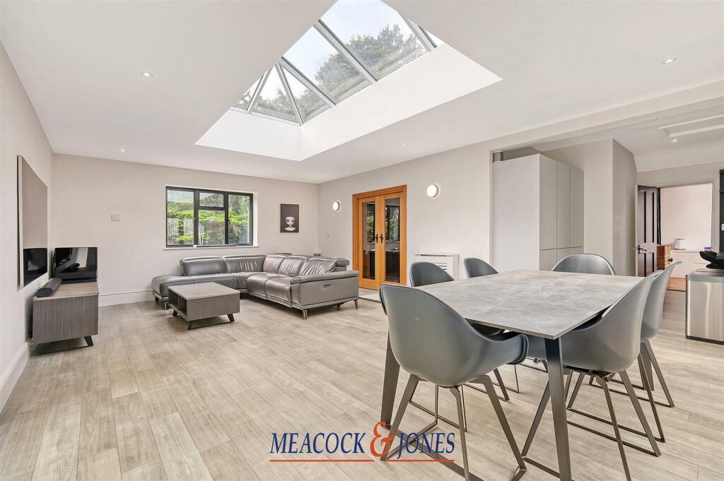 Additional image 6 of Weald Road, South Weald, Brentwood