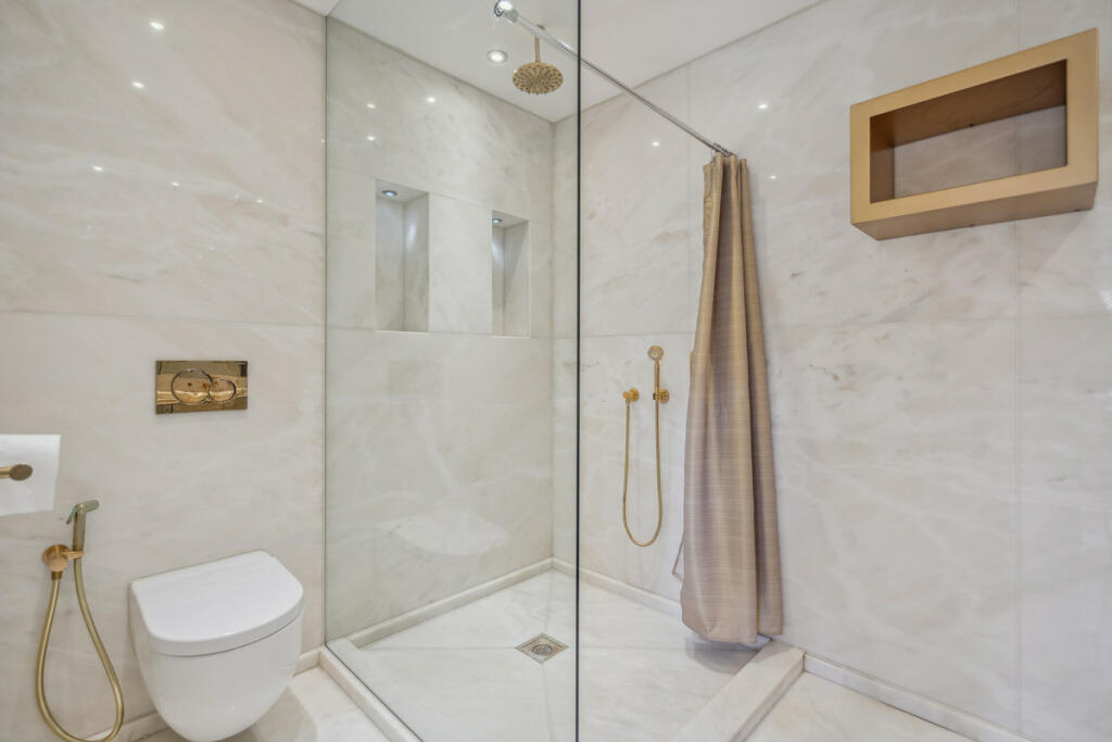 Additional image 14 of Shirley Hills Road, Shirley, CR0