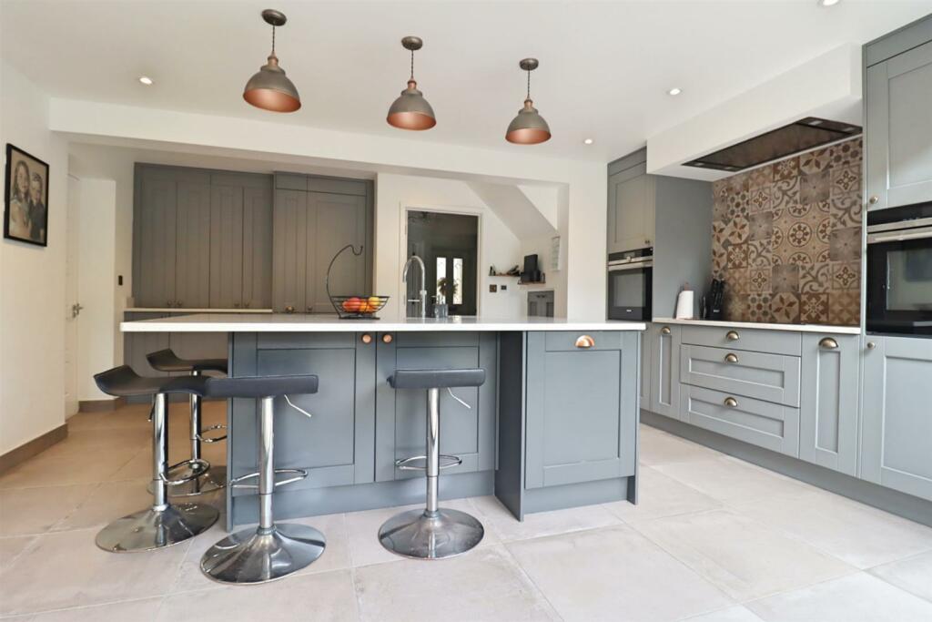 Additional image 28 of Grantham Avenue, Great Notley, Braintree