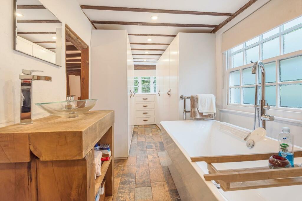 Additional image 4 of Wind Hill, Magdalen Laver