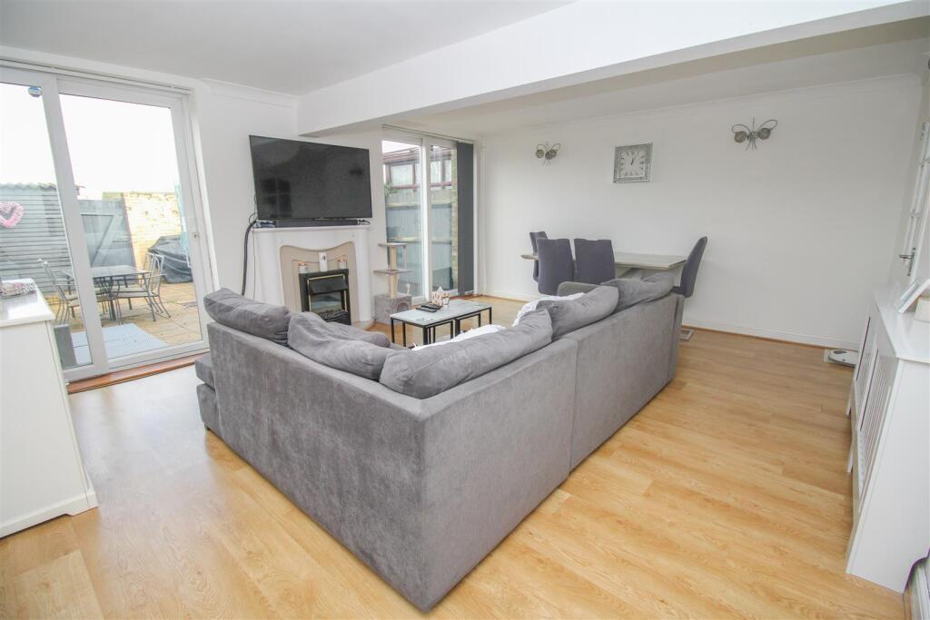 Additional image 5 of Peterswood, Harlow