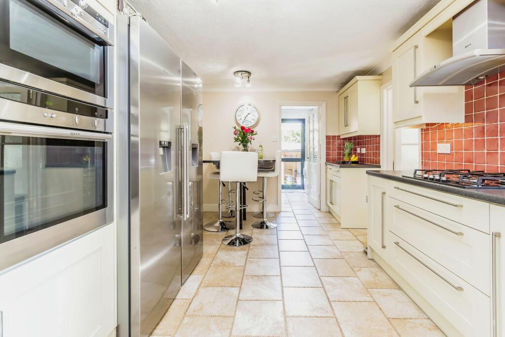 Additional image 11 of Birchwood Lane, Caterham, CR3