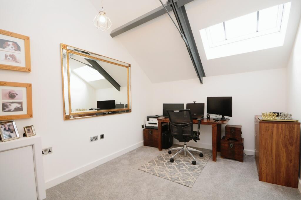 Additional image 17 of Great Warley Street, Brentwood, CM13