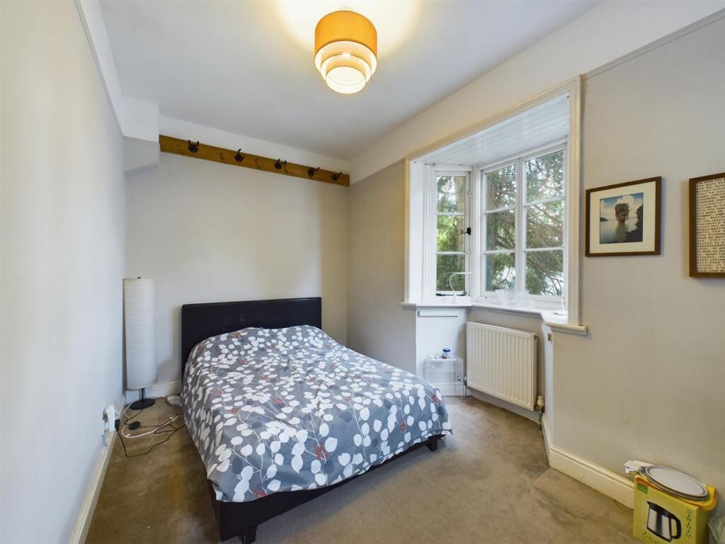 Additional image 4 of Coulsdon Road, Coulsdon