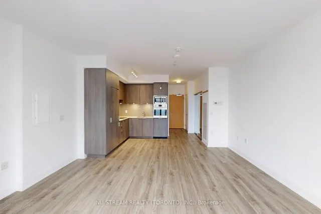 Additional image 9 of 11 Wellesley St W Unit 509