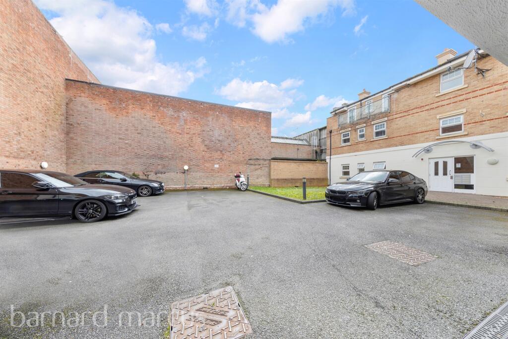 Additional image 12 of Crunden Road, South Croydon