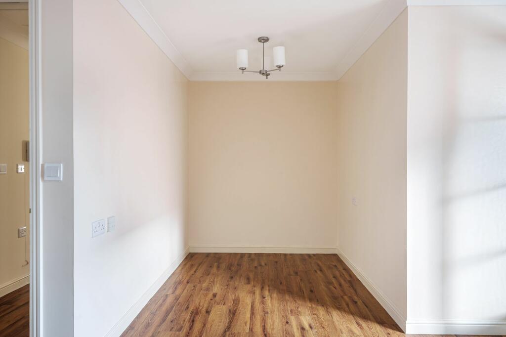 Additional image 9 of Limpsfield Road, Warlingham, CR6