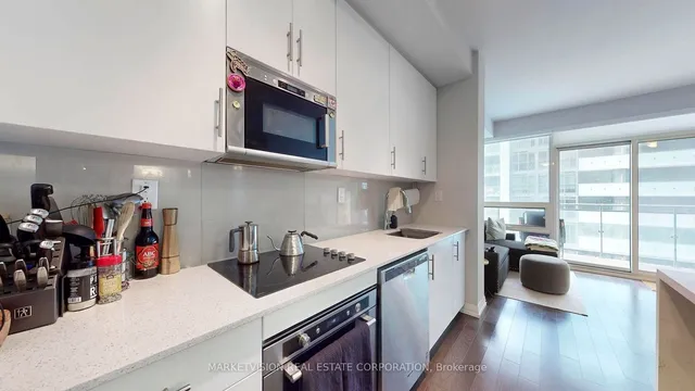 Additional image 4 of 460 Adelaide St Unit 1817