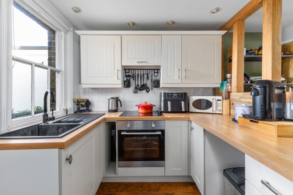 Additional image 8 of Chelmsford Road, Felsted, Dunmow, Essex, CM6