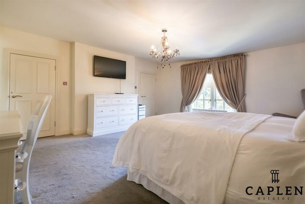 Additional image 28 of Fiddlers Hamlet