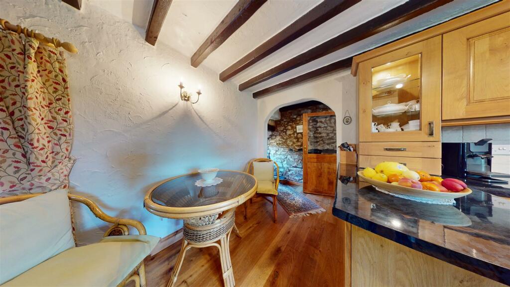 Additional image 13 of Rhosesmor, Mold