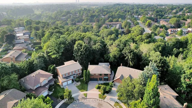 Additional image 31 of 12 Marisa Crt