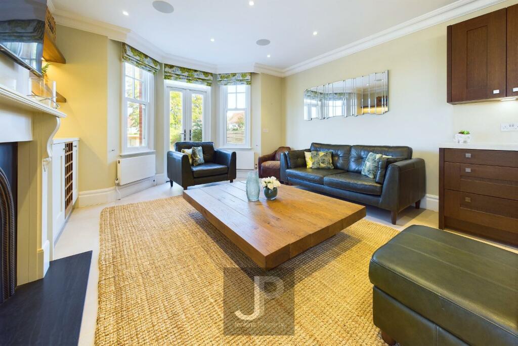 Additional image 7 of Robin Hood Road, Brentwood