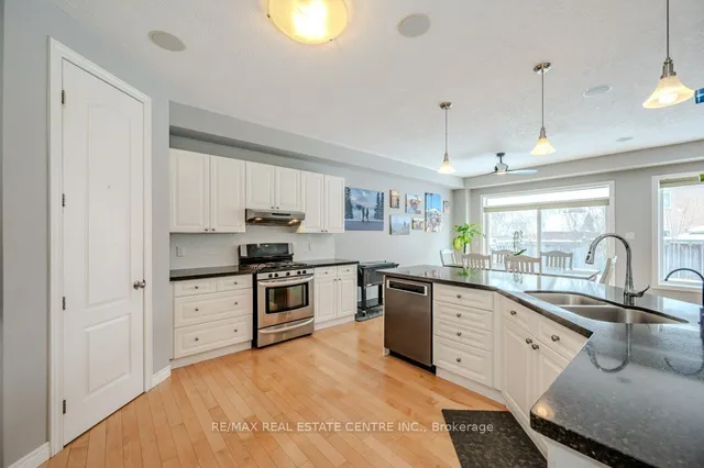 Additional image 10 of 127 Janine St