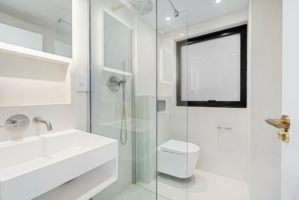 Additional image 24 of Pine Coombe, Shirley, CR0