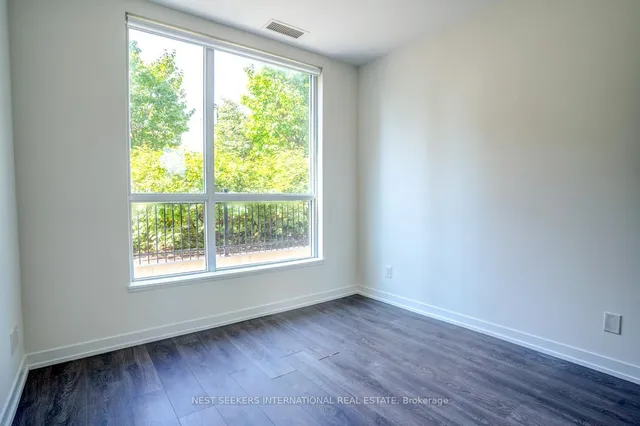 Additional image 13 of 840 Queens Plate Dr Unit 102