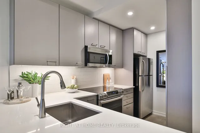 Additional image 10 of 1331 Gerrard St Unit 8