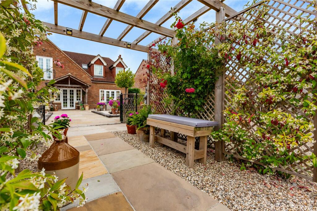 Additional image 20 of Main Road, Bicknacre, CM3