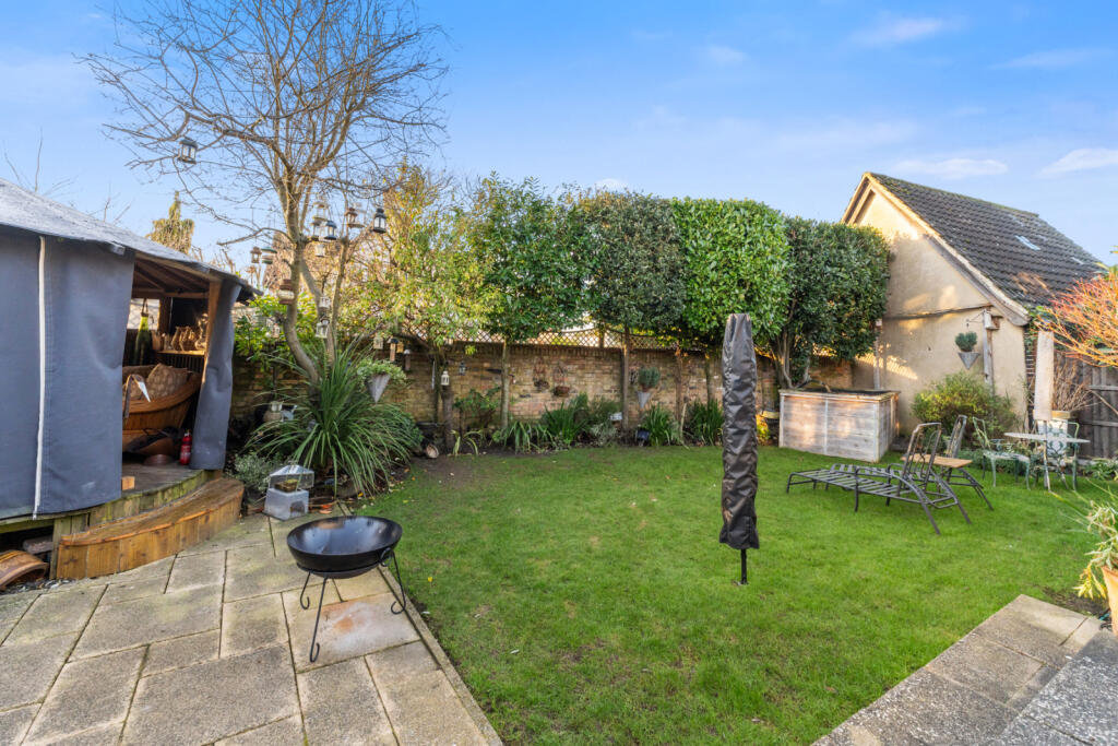 Additional image 3 of Falcon Close, Sawbridgeworth, Hertfordshire, CM21