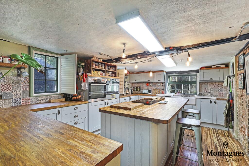 Additional image 5 of Park Cottage, Epping, CM16