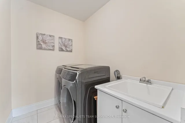 Additional image 24 of 51 Classic Dr