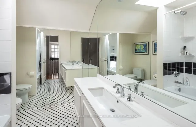 Additional image 28 of 17 Warren Rd