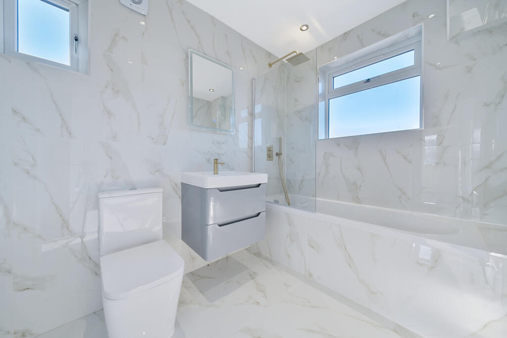 Additional image 8 of Carisbrooke Road, Mitcham, CR4