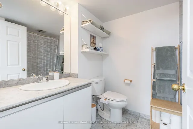 Additional image 13 of 7 Concorde Pl Unit 109