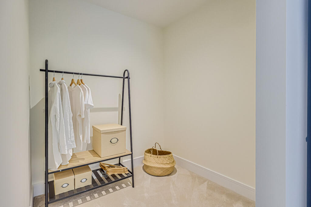 Additional image 18 of Tottenhoe North Drive, Brentwood, CM13