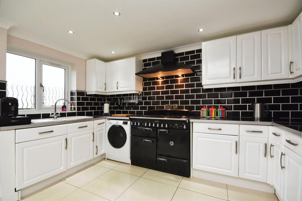 Additional image 2 of Firecrest Road, Tile Kiln, CHELMSFORD