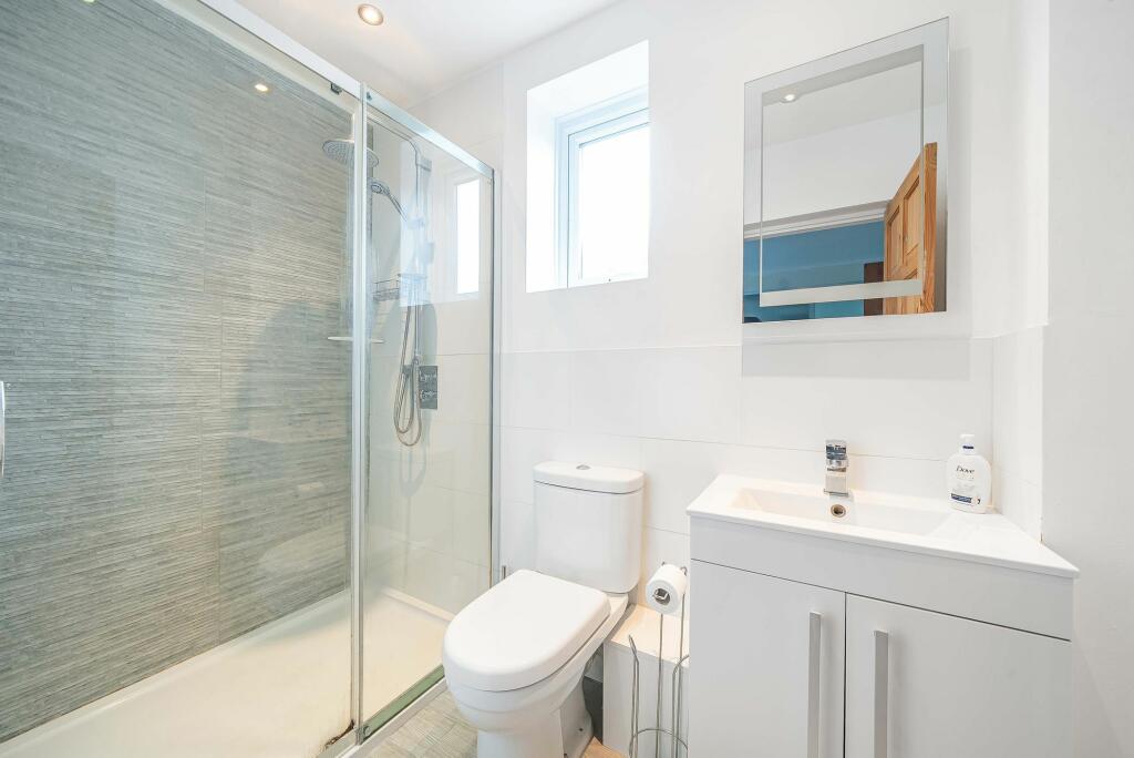 Additional image 15 of Waddington Avenue, Coulsdon, CR5