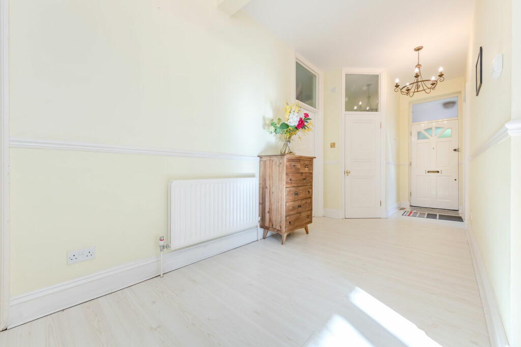 Additional image 4 of Queens Park Road, Caterham, CR3