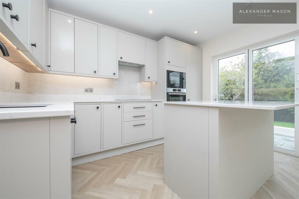 Additional image 6 of Ashlyns Road, Frinton-On-Sea