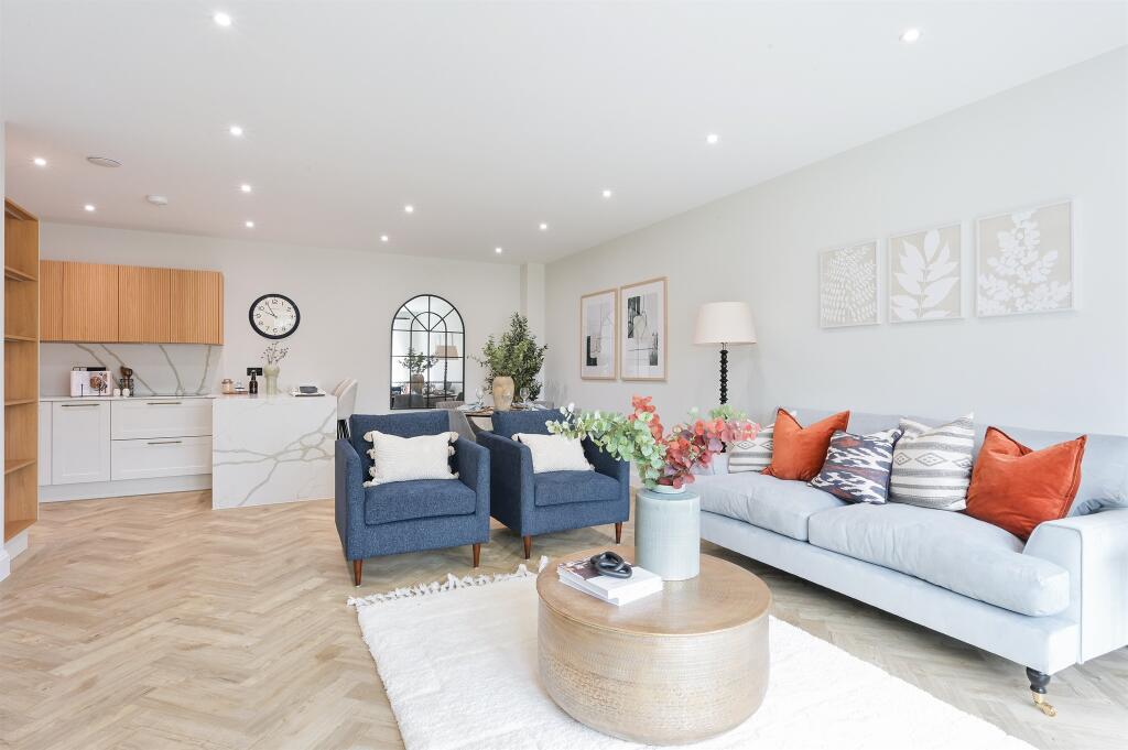 Additional image 7 of Hillbury Road, Warlingham