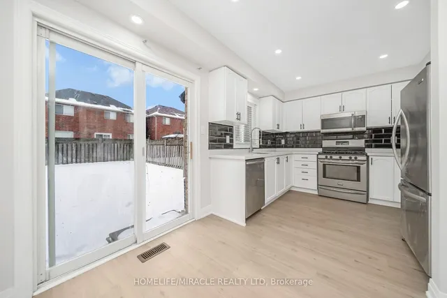 Additional image 8 of 13 Maple Beach Cres