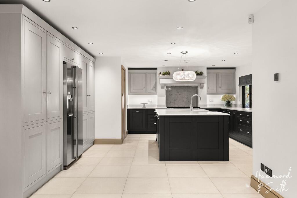 Additional image 6 of High Road, North Weald, CM16